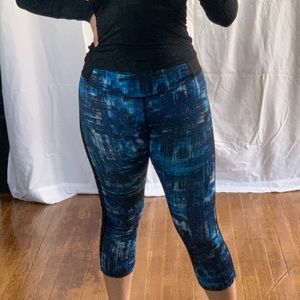 Blue Cropped Leggings